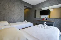 Emilia Hotel