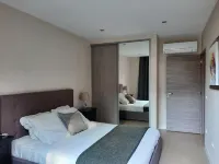 Hpc Suites - Cassis Centre - Parking Gratuit & Piscine Chauffée Hotels in Roquefort-La-Bedoule