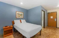 Extended Stay America Select Suites - Akron - South Hotels in Green