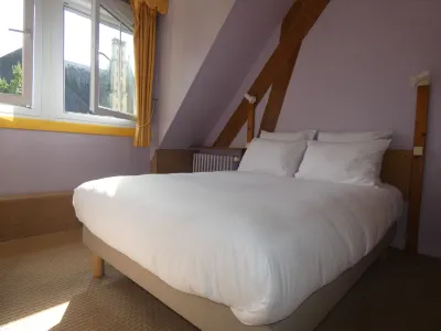 Hôtel de France Hotels in Saint-Andre-d'Hebertot