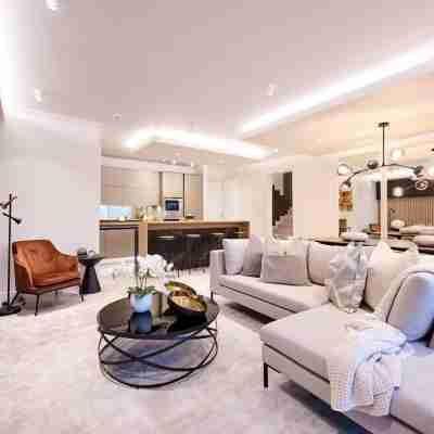 Executive Apartment at Ellipse Waterfall Rooms