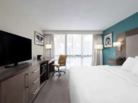 Wingate by Wyndham Kansas City Hotels in Chouteau Township