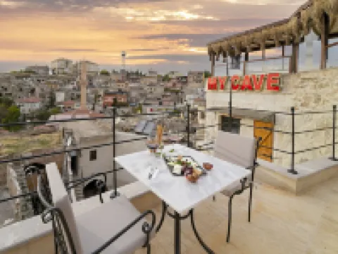 My Cave Suites Hotels in Nar