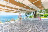 Aurora Beach Hotel