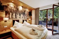 Naturhotel Die Waldruhe - Dolomites - Balcony