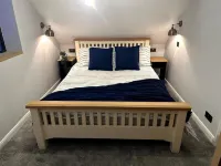 Remarkable 1-bed Apartment in Glastonbury Hotels in Street
