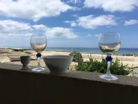 Pleasant duplex with view and direct access to the ocean