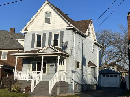 Welcome to the Fort. Walking Distance to Niagara Falls. Отели рядом с Аэропорт Ниагара Фоллс