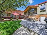 NEW  Downtown Summit View NEW  Downtown Summit View