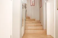 Stylish and tasteful apartment near the twin mills