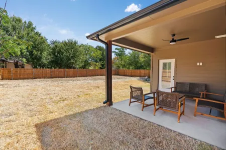 Spacious country retreat with modern amenities KING SIZE BED & family friendly