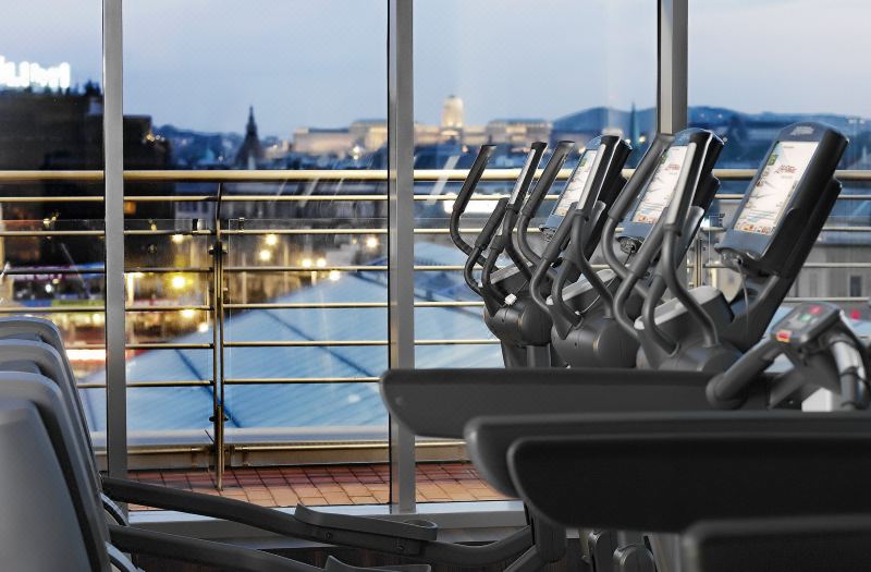 Crowne Plaza Budapest by IHG photo 5