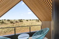 Scenic Desert Views and Modern Comforts - Charming Luxe Retreat Hotels in Valle