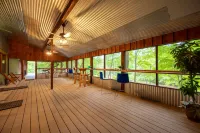 Hochabow On Yanubbee-Creek side Hotels in Broken Bow