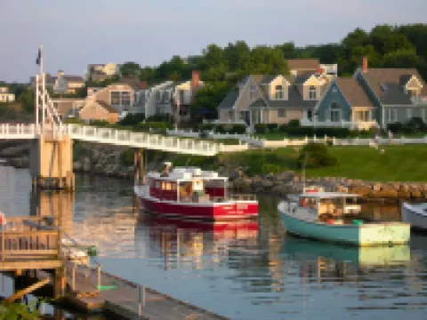 Charming Coastal Escape with Backyard Oasis - Delightful Haven