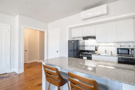 Stunning City Views and Modern Amenities - Stylish Haven