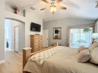 Humphreys Landing at Woodbury Hotels in The Villages