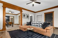 Ideal Long-Term Getaway with Amenities - Inviting Comfortable Escape