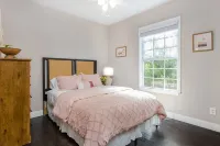 Boho getaway - walkable to downtown Fort Myers!