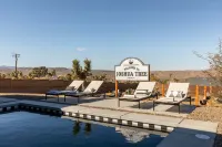 In-Ground Pool and Hot Tub - Stunning Desert Oasis