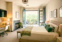 Spectacular Mountain Views and Resort Amenities - Charming Oasis