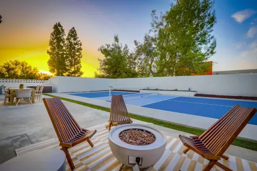Pickleball Paradise Hotels in Mission Viejo