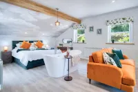 The Pig Stye - 1 Bedroom Studio - Princes Gate