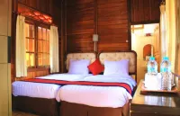 Alam Asri Hotel & Resort - balcony