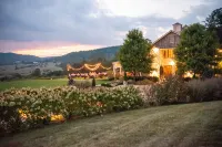 The Crossroads Inn Hotels in Samuel Miller