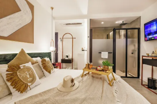 Luff Living - Adult Only Hotels near Lower Duden Waterfalls