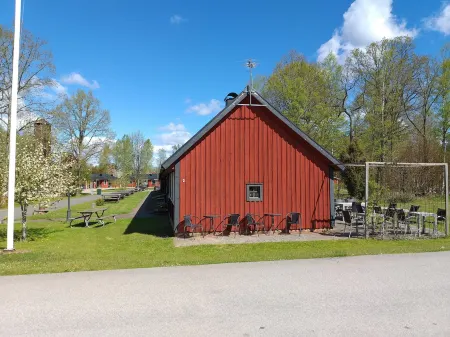 STF Långasjö Vandrarhem Отели в г. Holmsjo