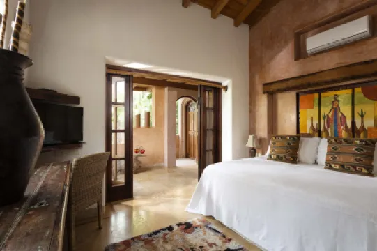 ザ イン アット マンサニヨ ベイ のホテル