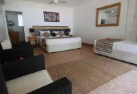 Tongan Beach Resort Hotels in 'Utungake