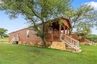 The Hideout Golf Club & Resort Hôtels à proximité de : Brown County Museum of History & Firearms Museum of Texas