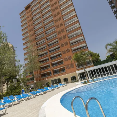 Aparthotel Bcl Levante Lux