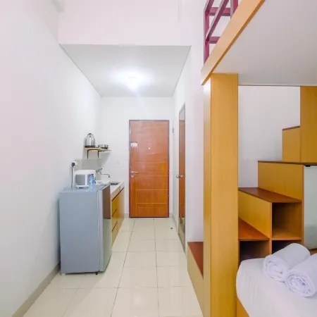Great Deal Studio at Dave Apartment Near Campus