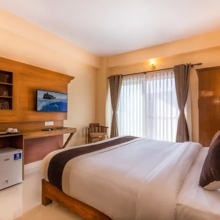 Hotel Lake Shore
