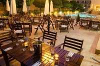 Tropics Hotel
