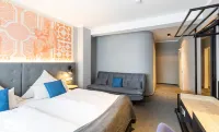 Yors Boutique Hotel - Balkon