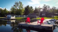 Sunnylea Resort Hotels in Severn