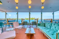 Bocas Paradise Hotel