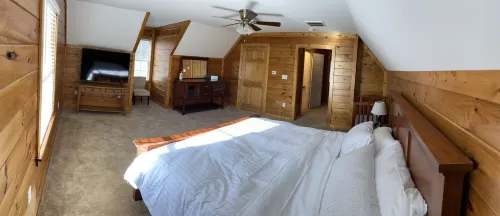 Shenandoah Serenity - Luxurious Mountain Cabin - Swimming Pool, Spa, Jacuzzi!