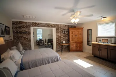 Wedgefield Country Club Hotels in Pawleys Island