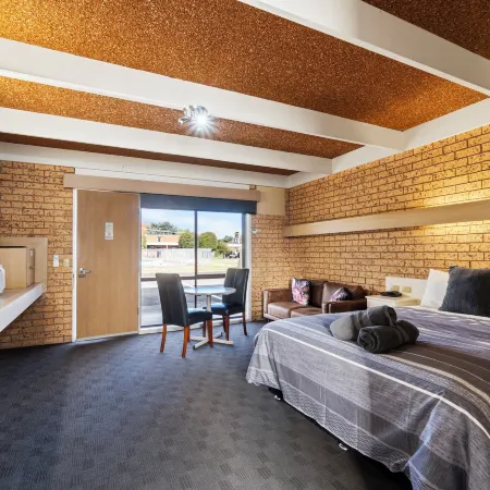 Baronga Motor Inn