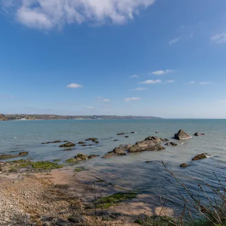 Monkstone Court - Close to Village and Beach