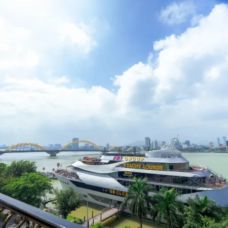 Quang Minh Riverside Hotel Danang