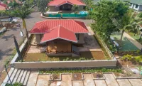 E and G Green Court Hotels in Zarwad Bk