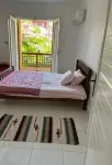 Sunny 4-Bedroom Townhouse in Marina2 - North Coast - Families Only - Homestays