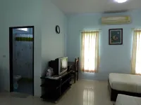 บ้านสวนราชาวดี บีแอนด์บี - พร้อมระเบียง