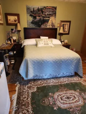 Scott Creek Farm Hotels in Sunnyside